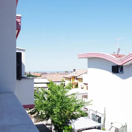 2 Relax - Seaside, 4 Beds & Free Parking