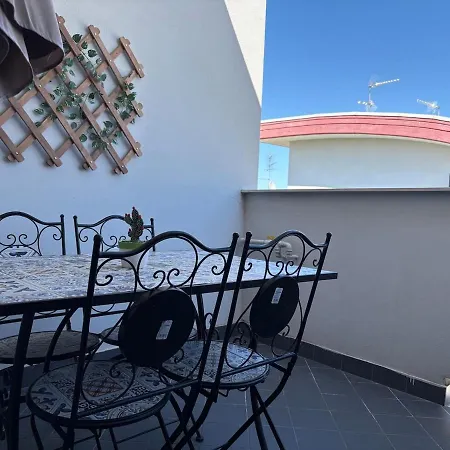 2 Relax - Seaside, 4 Beds & Free Parking
