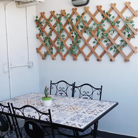 Apartment 2 Relax - Seaside, 4 Beds & Free Parking