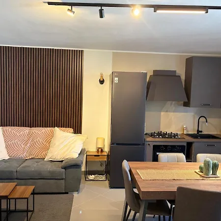 2 Relax - Seaside, 4 Beds & Free Parking Apartment *